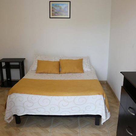 סוגאמוסו Hotel Abadia מראה חיצוני תמונה