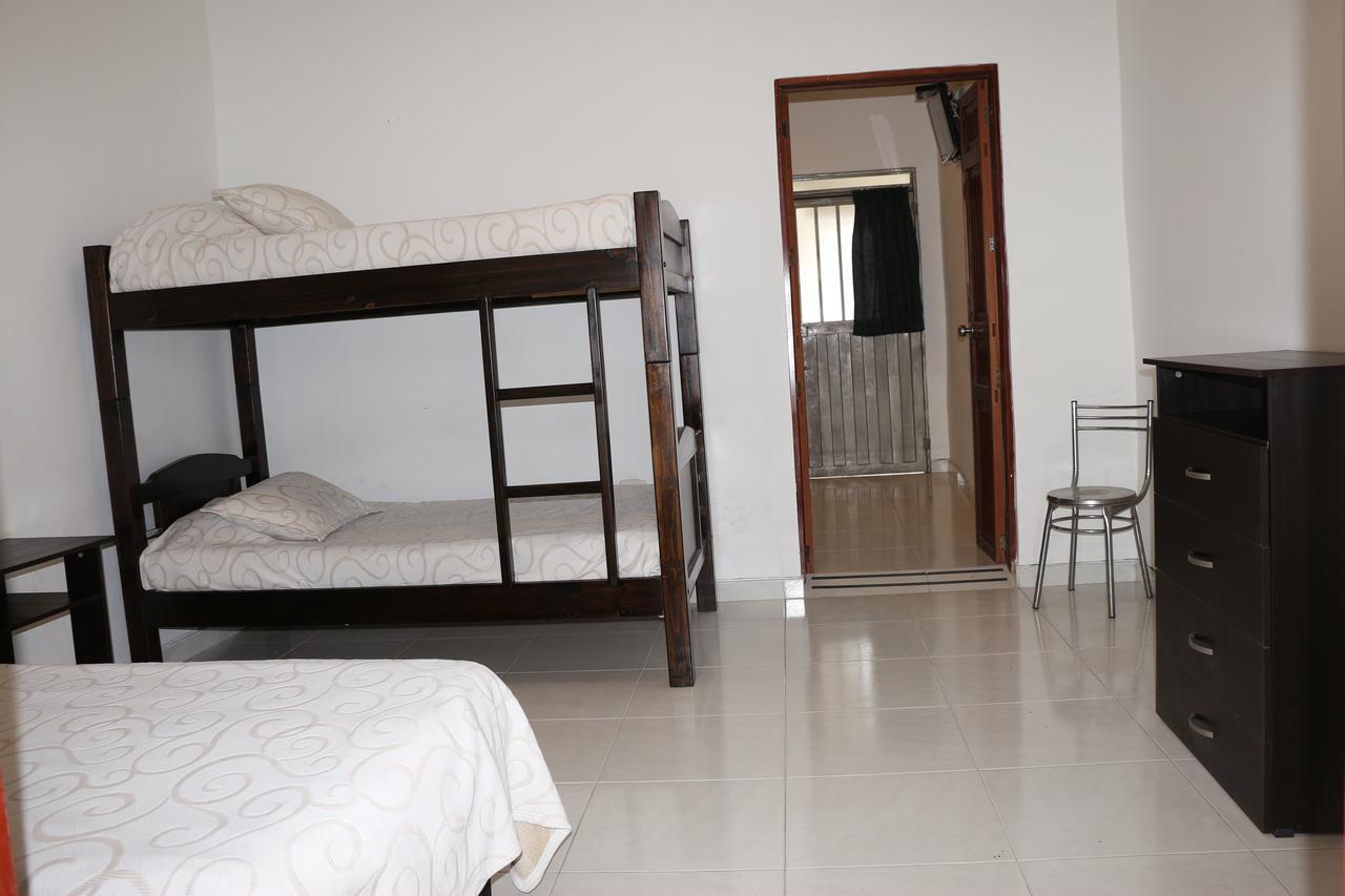 סוגאמוסו Hotel Abadia מראה חיצוני תמונה